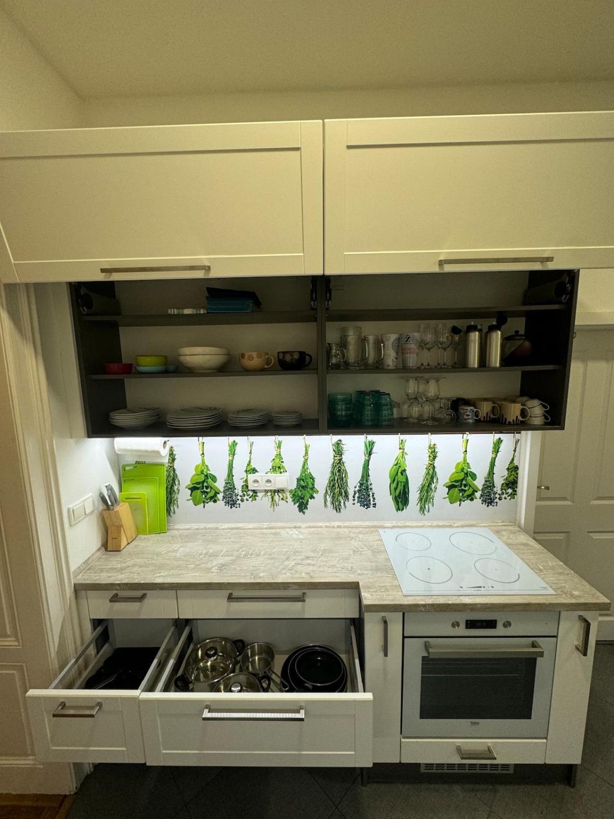 V Centru Znojma S Vybavenim Pro Deti A Garazi Pro Kola Apartment Znojmo